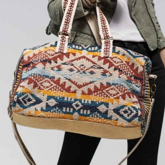 Handmade Boho Chic Weekender Bag woven Navajo cotton duffel shoulder carpet bag - Picture 7 of 15